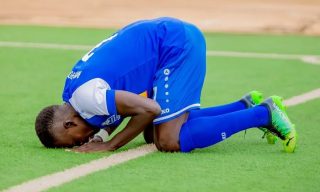 Muslim Referee Stops Peace Cup Game to Allow Players Break Ramadan Fast