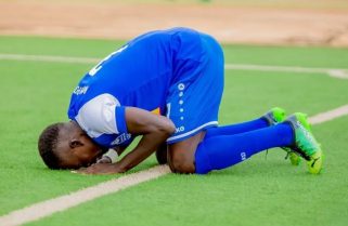 Muslim Referee Stops Peace Cup Game to Allow Players Break Ramadan Fast