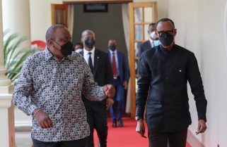 President Kagame Meets President Kenyatta in Nairobi