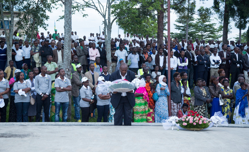 Jean Pierre Dusingizemungu, president of Ibuka lays a wreath in commemoration of families completely wiped out in the Genocide against the Tutsi