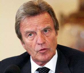 bernard-kouchner