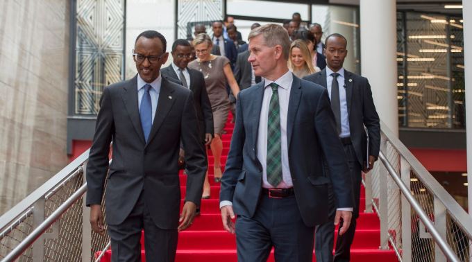 President Kagame with UNEP chief Erik Solheim at the Montreal Protocol climate conference that saw the adoption of historic Kigali Amendment in mid October 2016.