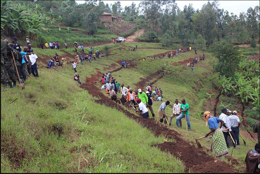 Muhanga ‘On the Right Track’ in Fight Against Erosion