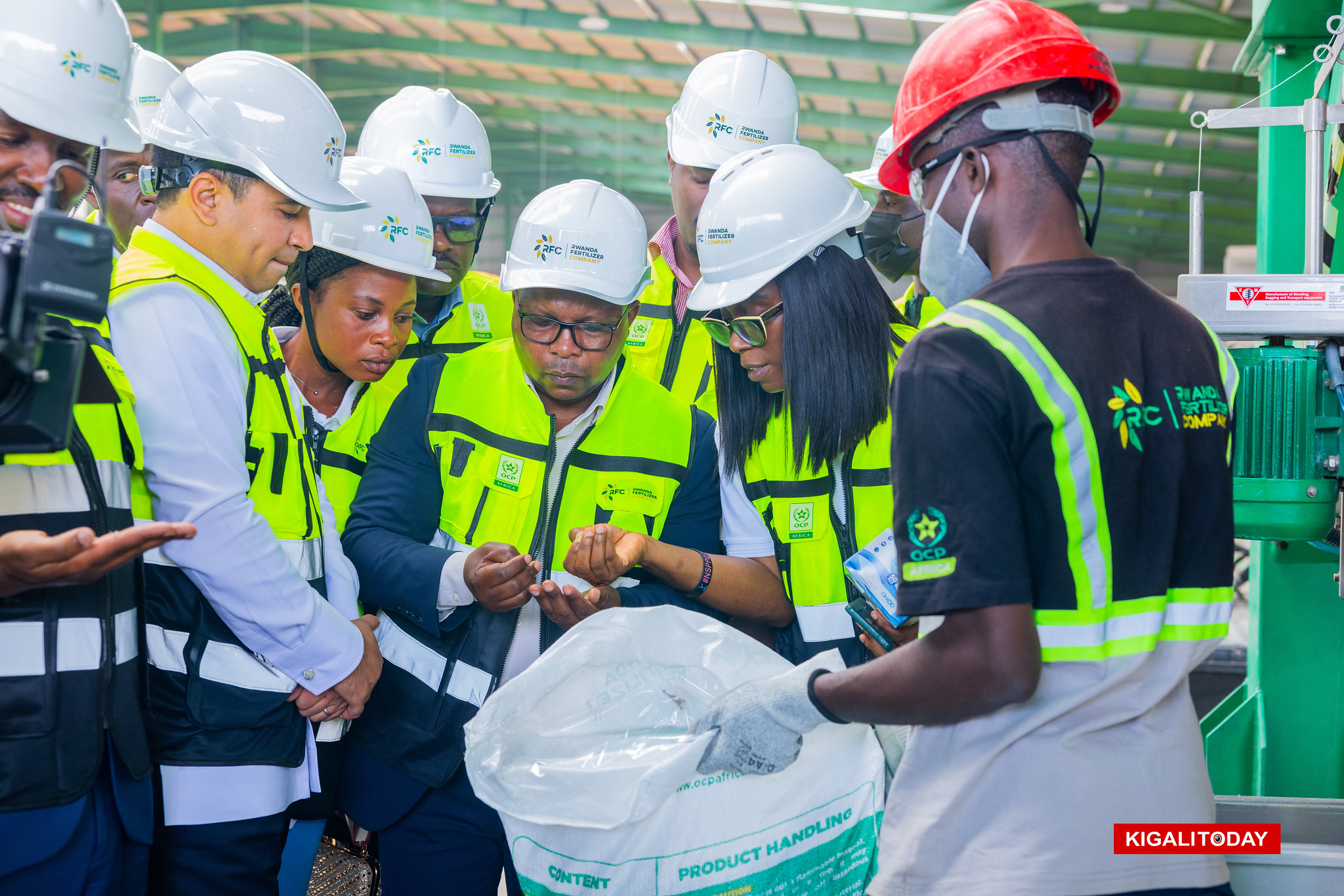 Rwanda Fertilizer Company Introduces Locally Formulated Soil Fertilizers